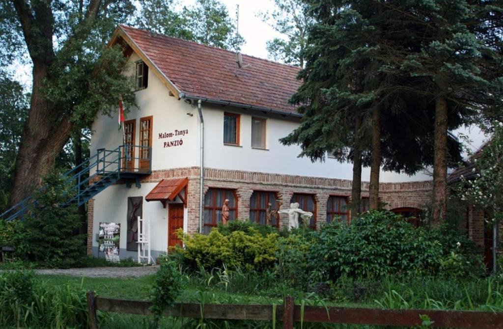 Malom Tanya Panzio Hotel Zalacseb Exterior photo